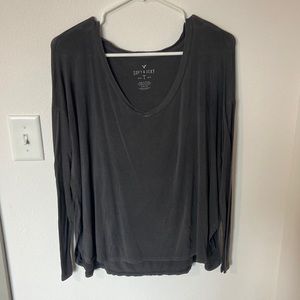 American Eagle soft & sexy T